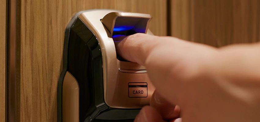 Locksmith Company For Window Lock Installation in Greenacres, California