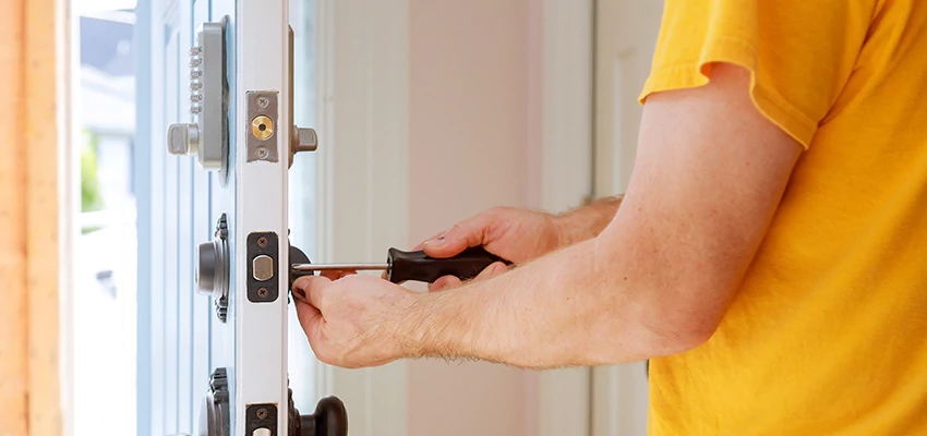 Eviction Locksmith For Key Fob Replacement Services in Greenacres, CA